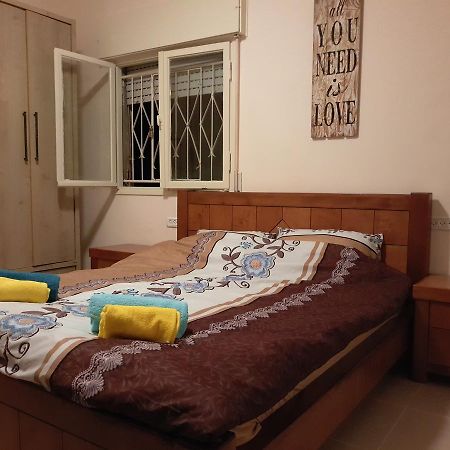 3 Stairs Only To Cozy Flat On Hillel St Apartment ไฮฟา ภายนอก รูปภาพ